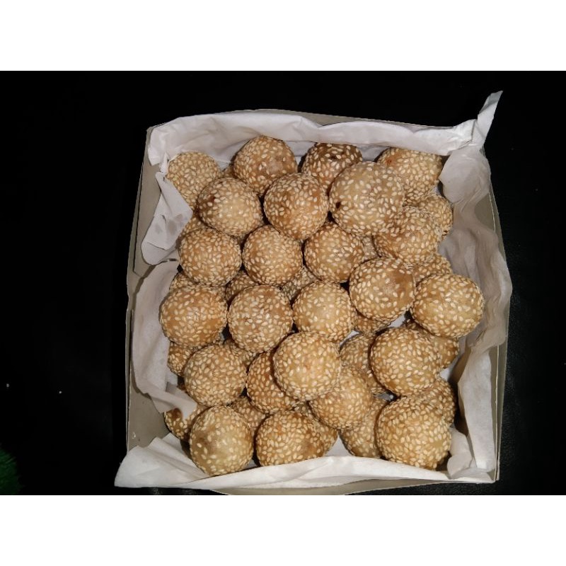 

Onde Onde isi Kacang Ijo 1box (isi 50 biji)