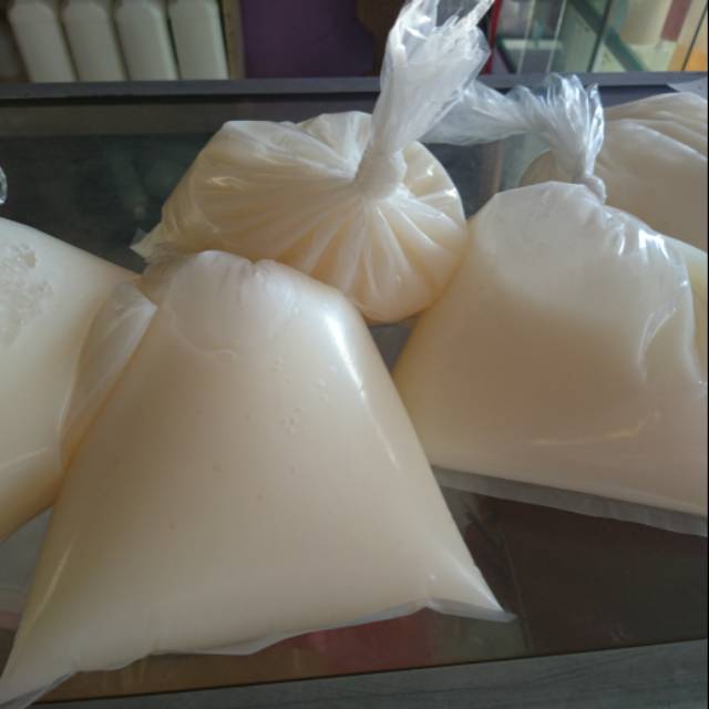 Tetranyl / Bahan softener/Pelembut /Pelicin setrika 1kg by KAO