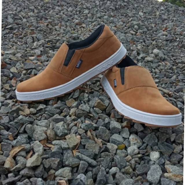 Sepatu Slip On Laki Laki Dewasa ALDEO SH01 Sneakers Casual Pria Tanpa Tali Terbaru Buat Gaya dan Santai