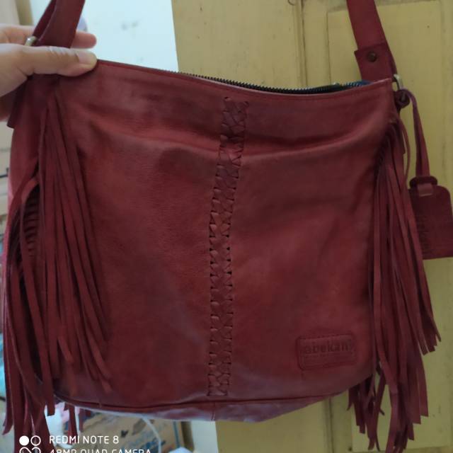 Abekani ICB maroon crack