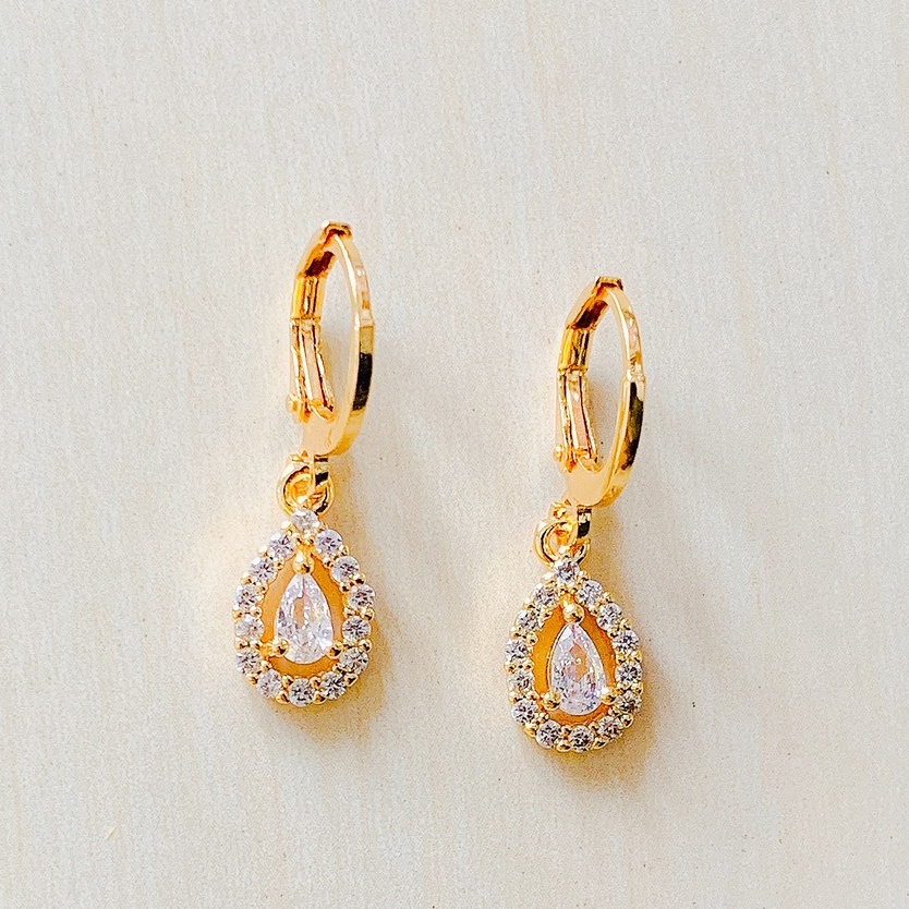 Anting Wanita Rintik Oval Baris Zirconia Gold