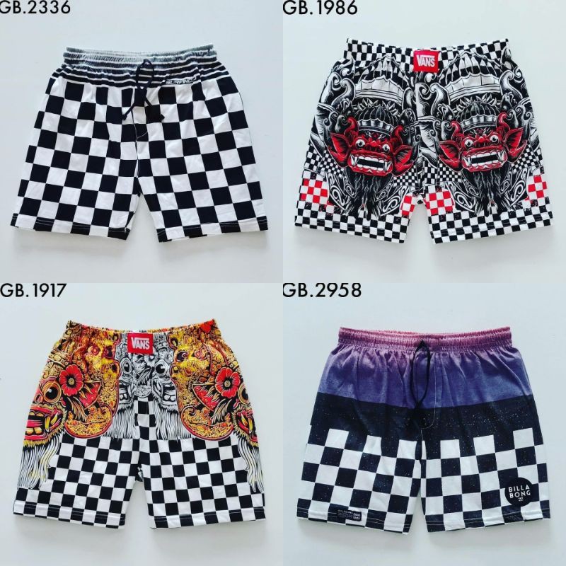 CELANA PENDEK BOXER PRIA MOTIF BARONG DAN CATUR