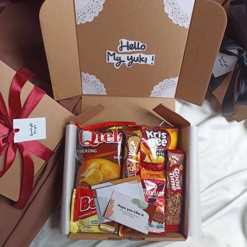 

Snack Box | Gift Box | Hampers Snack | Gift Box snack | Kado ulang tahun