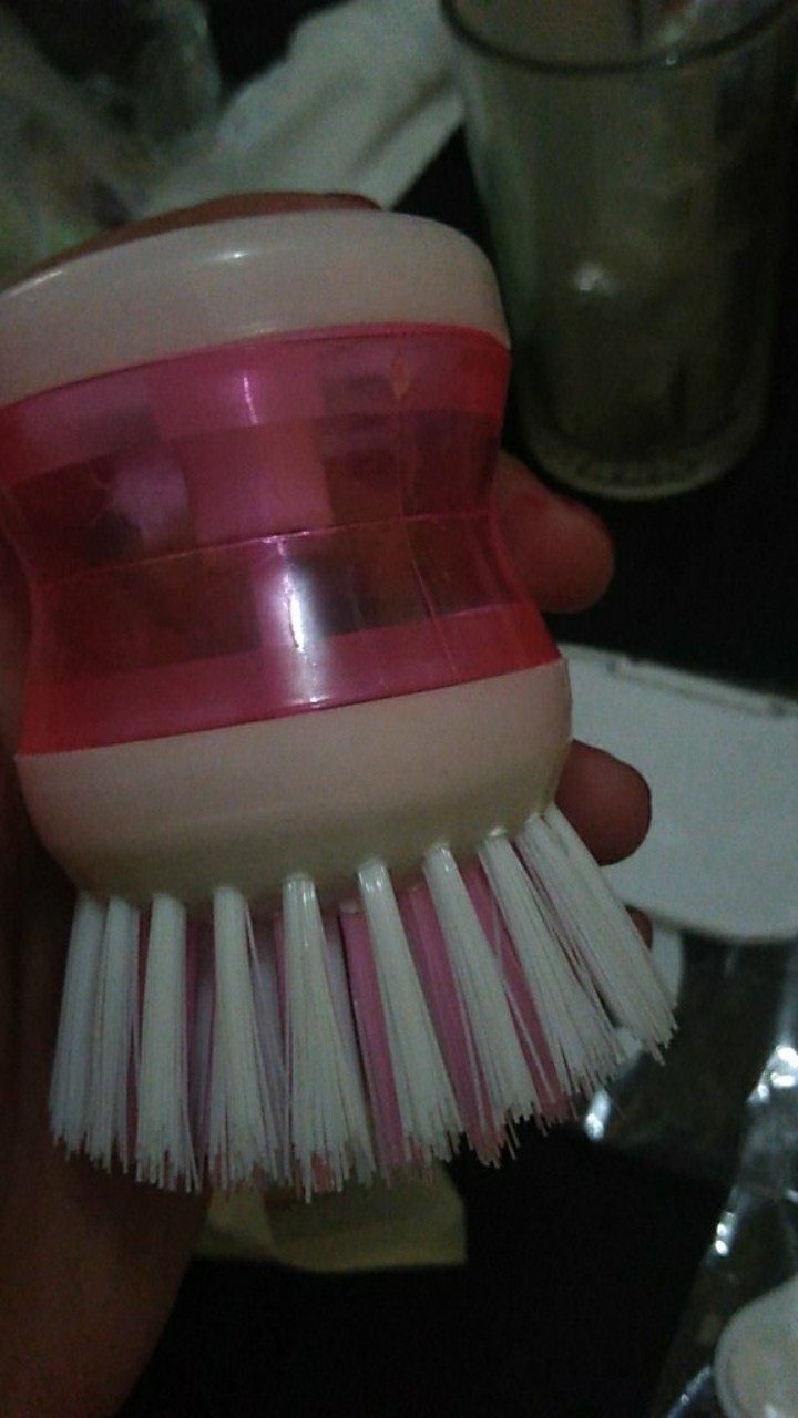 Alat Sikat Panci Inovatif Dispenser Sabun Cair Brush Soap Dapur Piring