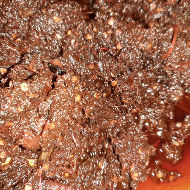 

Terasi Sambel Ireng Khas Cirebon ISI LEBIH BANYAK 235 GRAM Pedas
