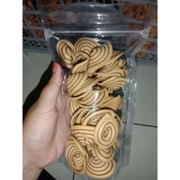

kuping gajah coklat