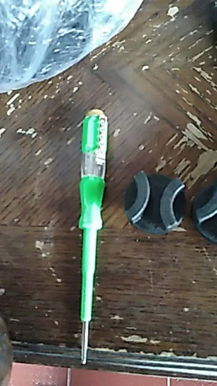 Obeng Tespen 810 Shisuka. 1000v.ac