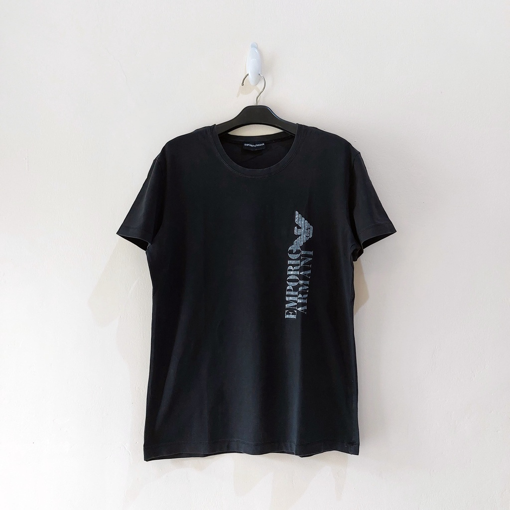 Kaos Emporio Armani Black Tee Original - Size M/L