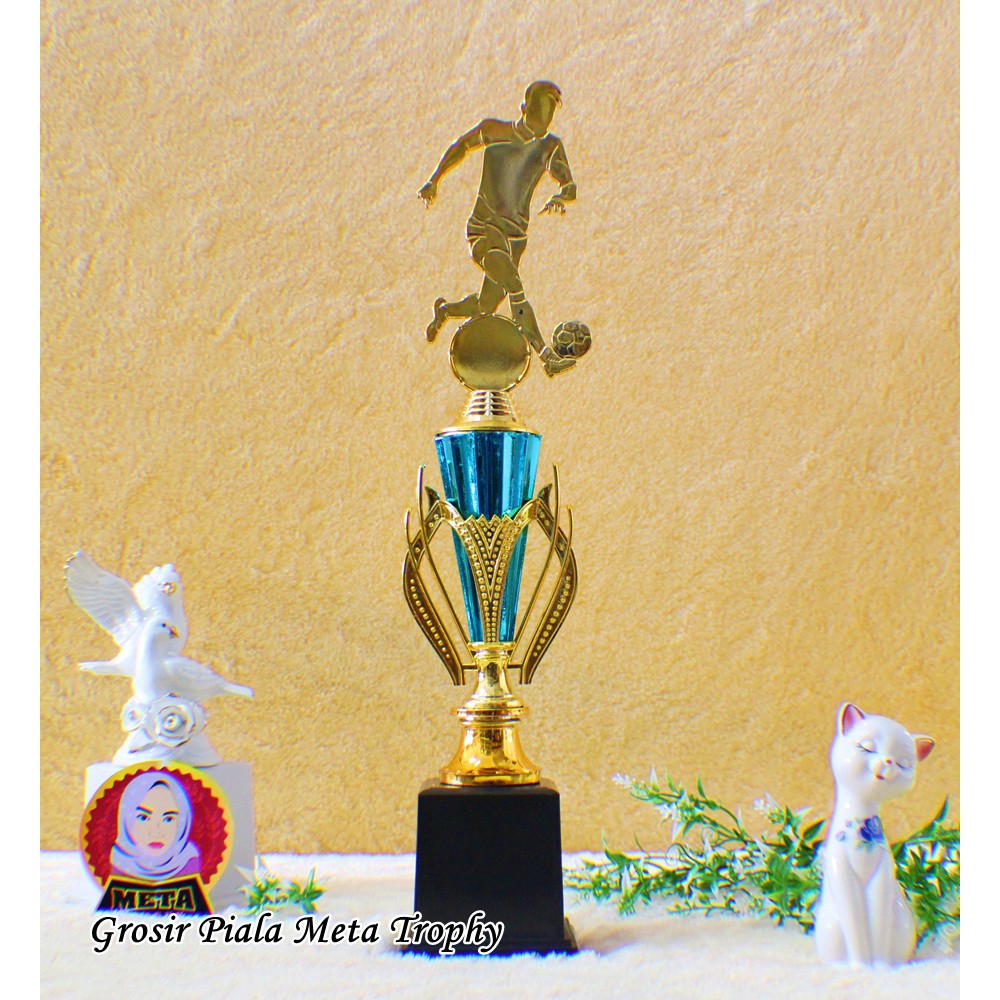 Piala Set Juara 123 & Harapan Murah Olahraga Sepak Bola Futsal Basket Volly Tenis Takraw