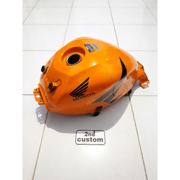 Tangki bensin ori Honda CBR 250 R KYJ CBU CBR250R CBR250 250R Thailand Old Original fuel tank motor 