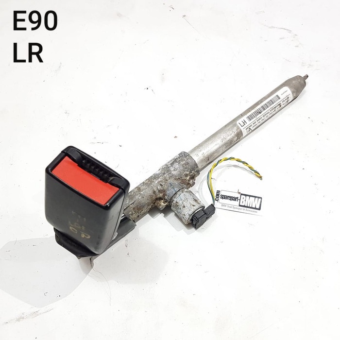 klip seat belt jok KIRI Belakang BMW E90 E90 LCI thn 05-12 {Part by BMW Speciall Part}