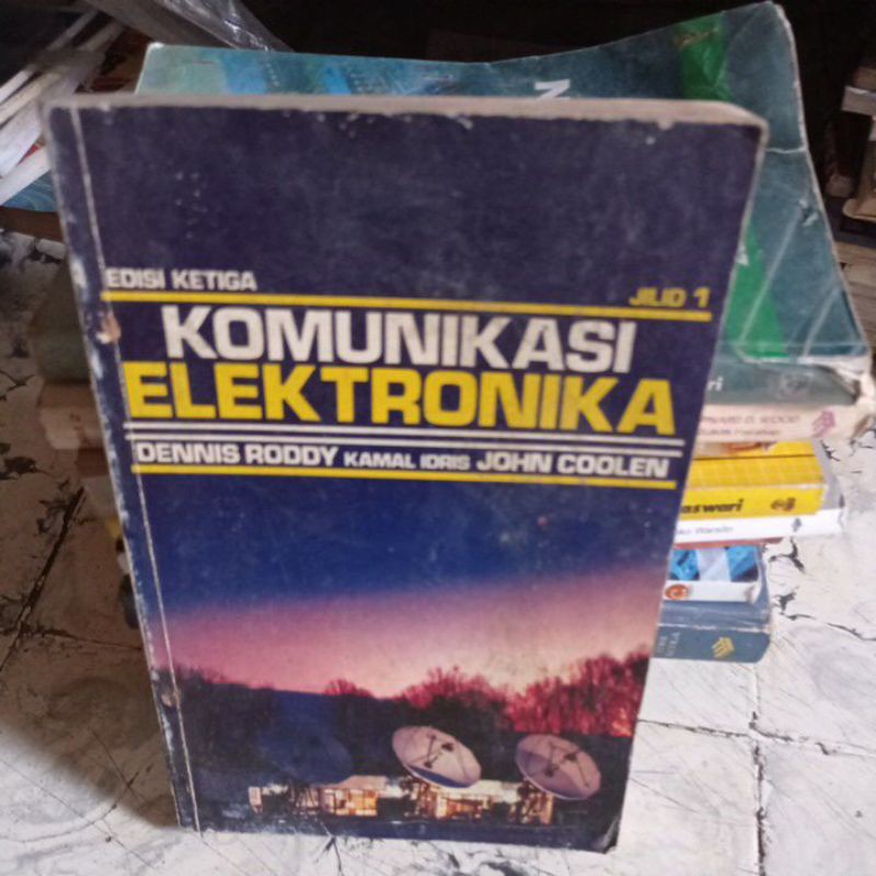 Buku komunikasi elektronika