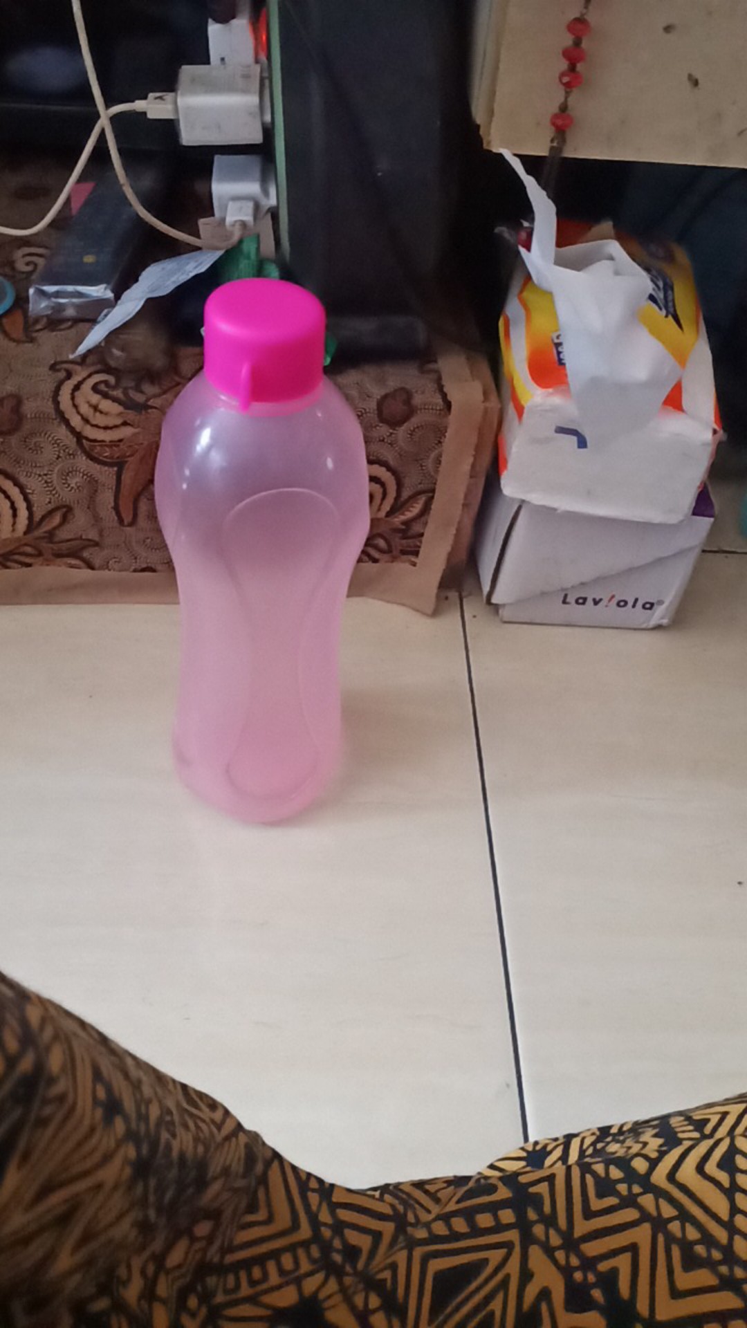 Hiclean 1000ml Pembersih Kerak Keramik Kamar Mandi + Koas,sarung Tangan