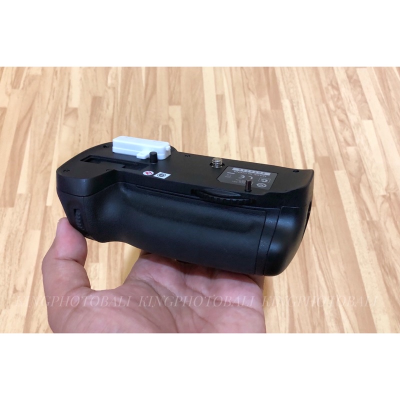 Battery Grip (BG) nikon D610 D600 original MULUS Baterai Grip