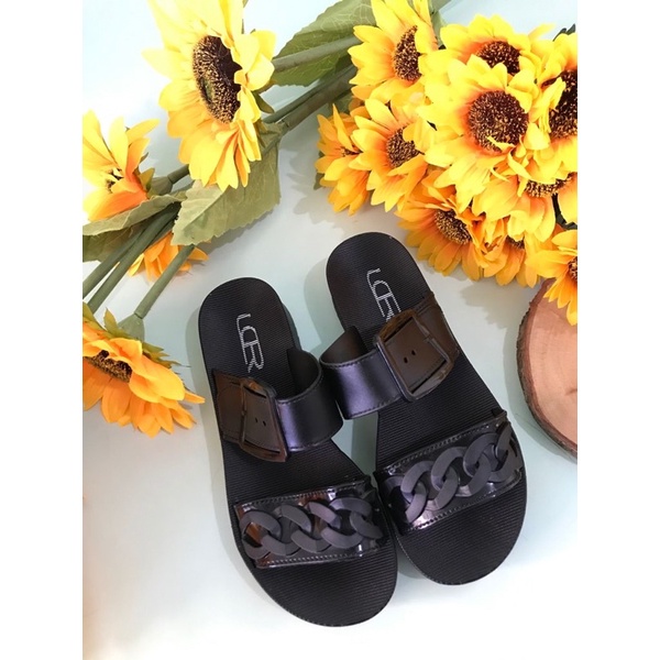 Sandal Slop Ban Dua Gesper Anyam Import LCR A19-1-Hitam