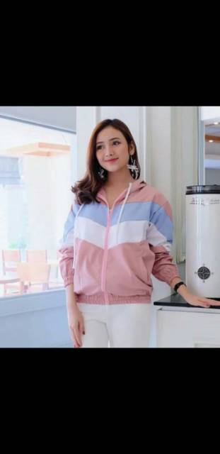 JAKET CEWEK LUMINO Jaket Parasut Wanita