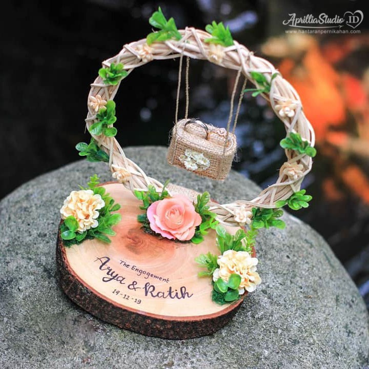 TEMPAT PERHIASAN | RING SWING RATTAN 1 (R-RSR)