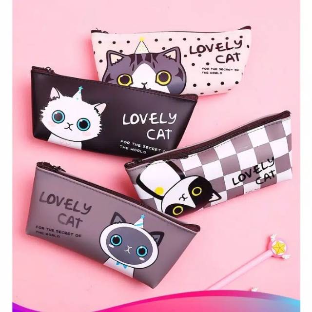 

Tempat Pensil Karakter