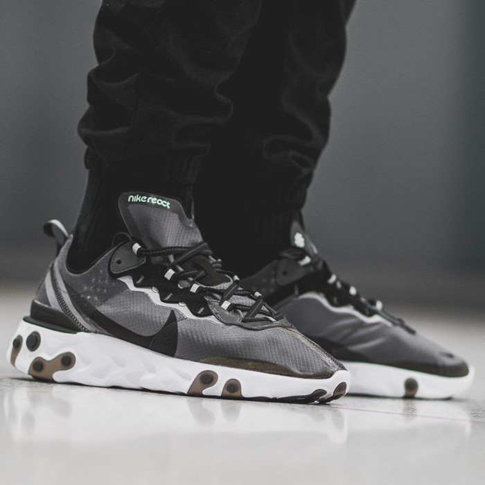 Sepatu Nike React Element 87 Black White Premium Original