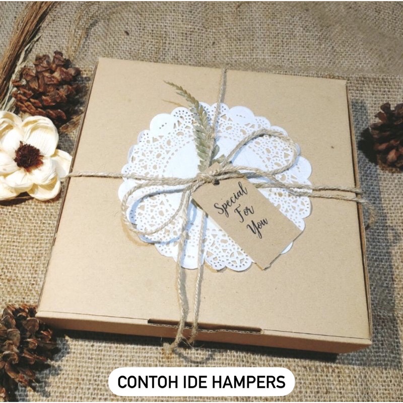 

BOX atau KARDUS atau DUS Hampers Kado