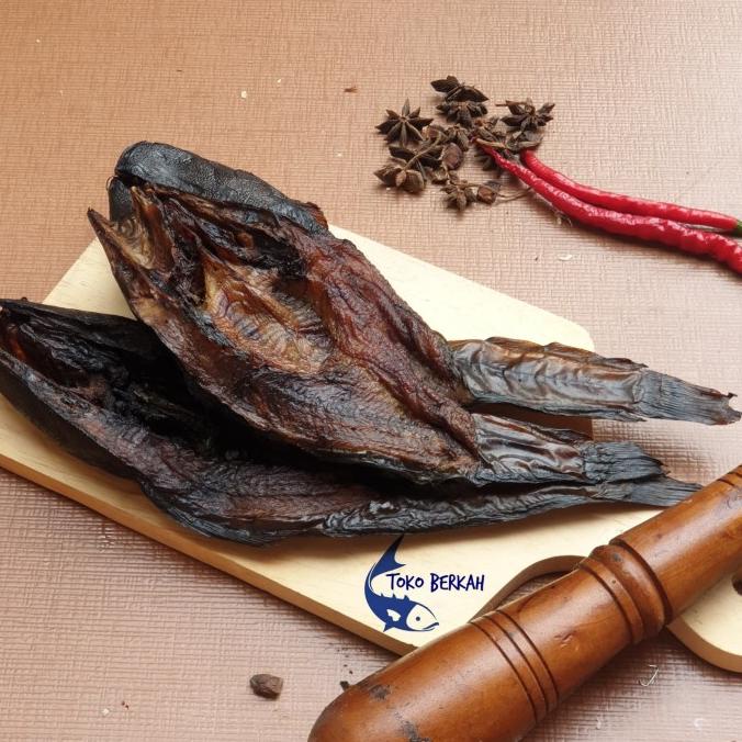 

Ikan Sale 500Gram / Ikan Asap / Ikan Limbat Kering / Ikan Lalai