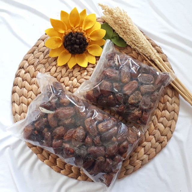 

KURMA MESIR GOLDEN VALLEY 1 KG - Kurma Mesir - Oleh Oleh Haji Dan Umrah - Kurma