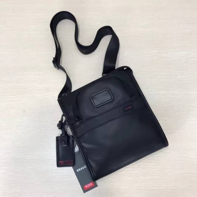 tas selempang Tumi Alpha II slim pocket leather / tas kulit pria import / slingbag pria murah
