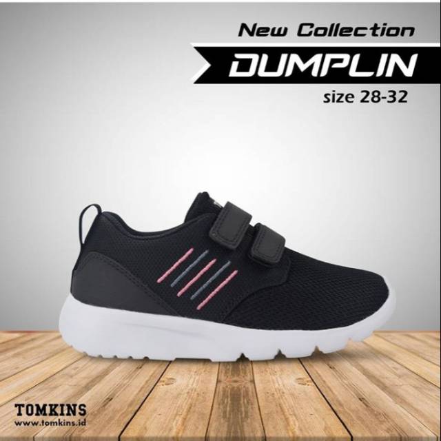 Sepatu tomkins anak dumplin black pink