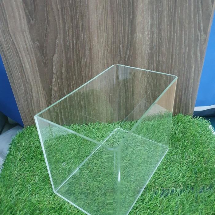 

Paper | Solitare Akuarium Akrilik 25X15X15Cm - Bending + Tutup 2Mm Murah Baru