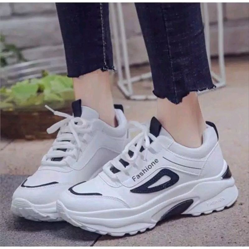 Sepatu Sneakers Kasual Wanita Chunky Fashione02