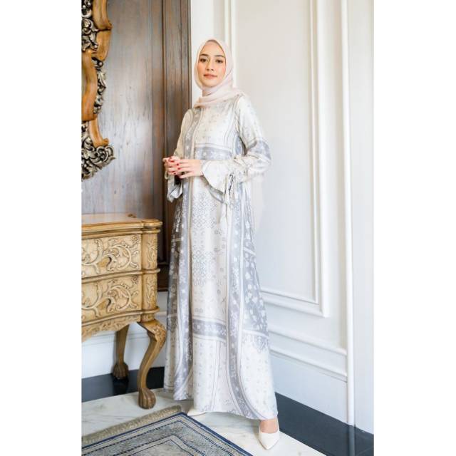 AGNIA DRESS by. Wearing Klamby PEONY M ( New bukan minor)