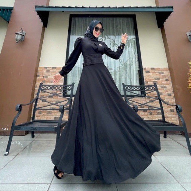 Lindsey Dress by Renatha