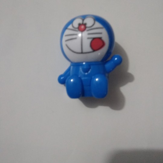 

Rautan Pensil Karakter Doraemon