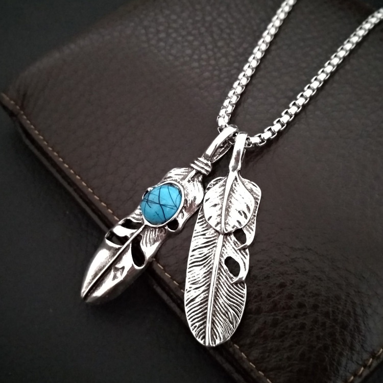 Eropa dan Amerika logam perhiasan daun bulu kalung wanita retro berlebihan kreatif aksesoris kalung