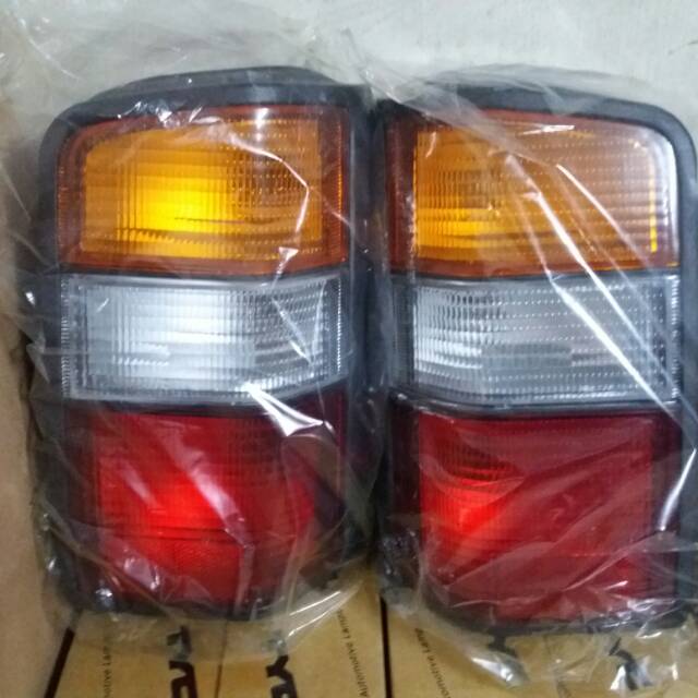 Stop lamp ss futura  L300 minibus kualitas impor harga 1set kiri kanan