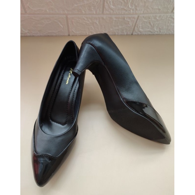 ST. MORITZ 762 BLACK SEPATU KERJA WANITA/PANTOFEL