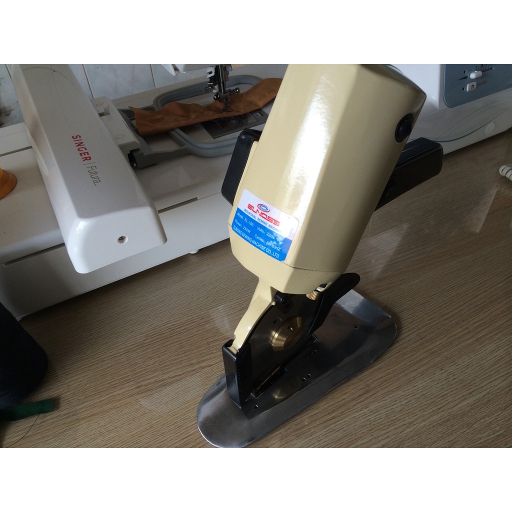 

mesin / gunting potong bulat Elnoss EL-100 (round cutting machine)