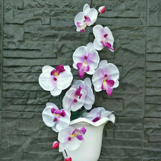 Set bunga plastik anggrek dengan pot dinding plastik - Ungu