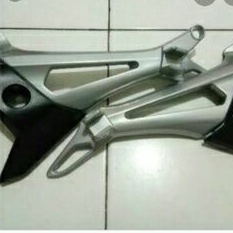 foot step,dudukan step belakang supra 125 doble disc