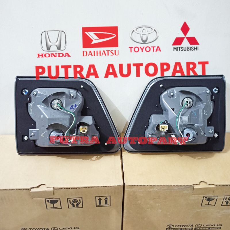 stoplamp lampu stop bagasi fortuner 2012-2016 original