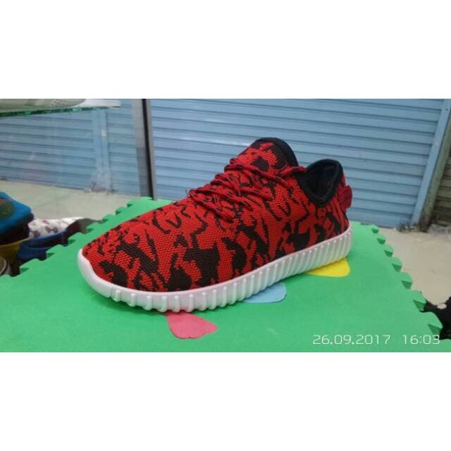Sepatu sekolah smp sma kuliah yeezy import grade ori DA77
