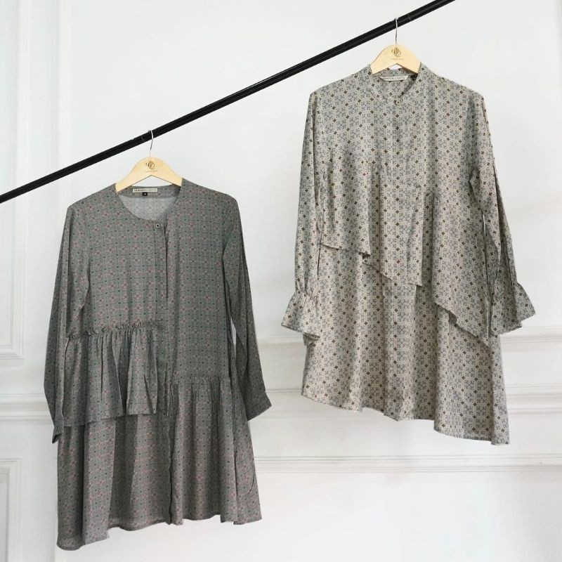 Zefiya dan Zeniya Blouse by heaven lights