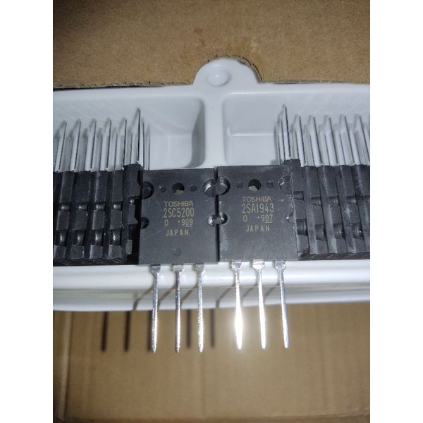 TRANSISTOR TOSHIBA 2SC5200 - 2SA1943 TR TOSHIBA 2SC 5200 2SA 1493 TRANSISTOR TR FINAL