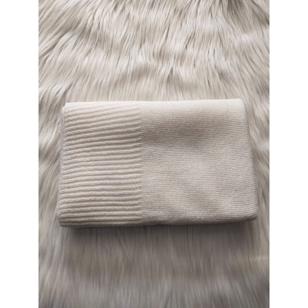 PASMINA RAJUT GLITTER PREMIUM/ PASHMINA RAJUT GLITTER/ HIJAB RAJUT GLITTER/ cocok tuk pengantin dan acara formal-BROKEN WHITE