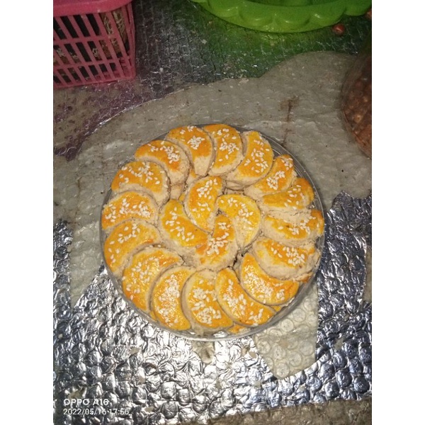 

kue kacang home made asli kacang tabur wijen 500gram