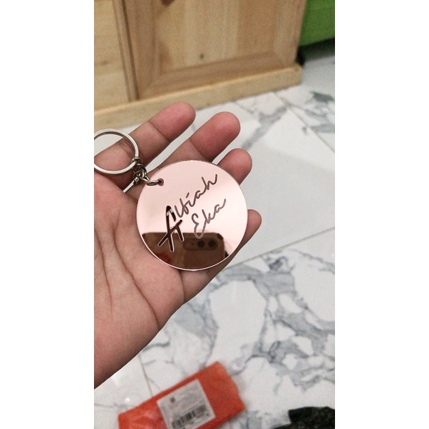 ROSEGOLD GANTUNGAN KUNCI NAMA Cantik / GANCI GRAFIR / CUSTOM GANCI NAMA /SOUVENIR PERNIKAHAN