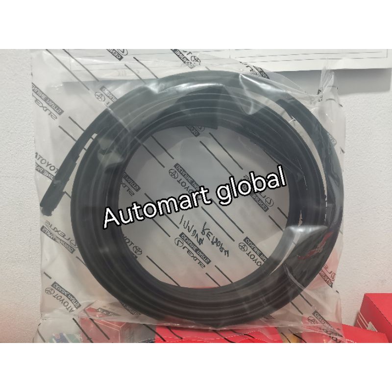 moulding roof karet atap innova reborn set 2pc original