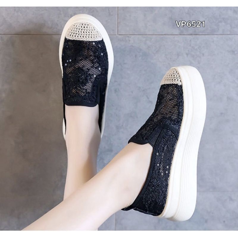 Sepatu Sneakers Slop Santai Brokat Sole Tebal Import VP6521