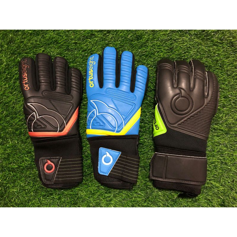 Sarung Tangan Kiper Ortuseight