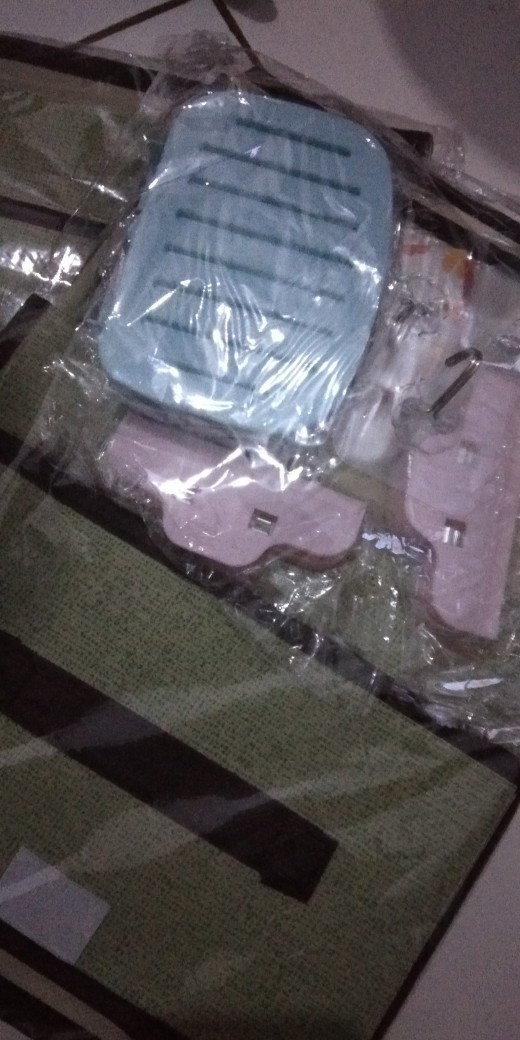 Sesebi Tempat Sabun Batang Rekat Dinding Berkualitas Murah